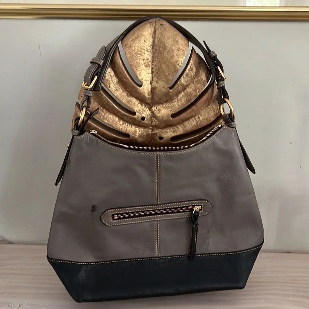 Authentic 100 genuine Pure Leather Dooney Burke hobo Bag
